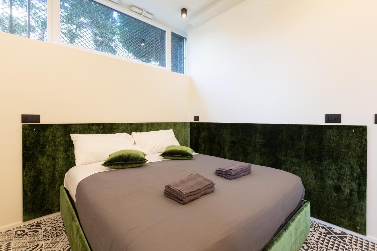 Pag60 -Crescenzago-Luxury Green House ミラノ エクステリア 写真