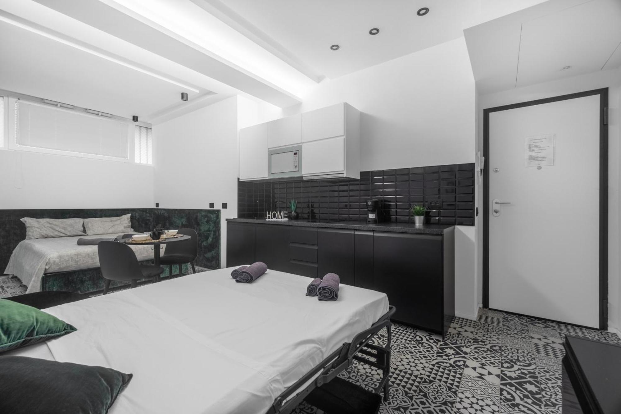 Pag60 -Crescenzago-Luxury Green House ミラノ エクステリア 写真