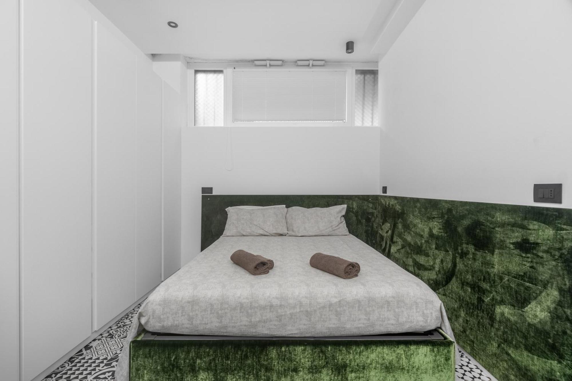 Pag60 -Crescenzago-Luxury Green House ミラノ エクステリア 写真