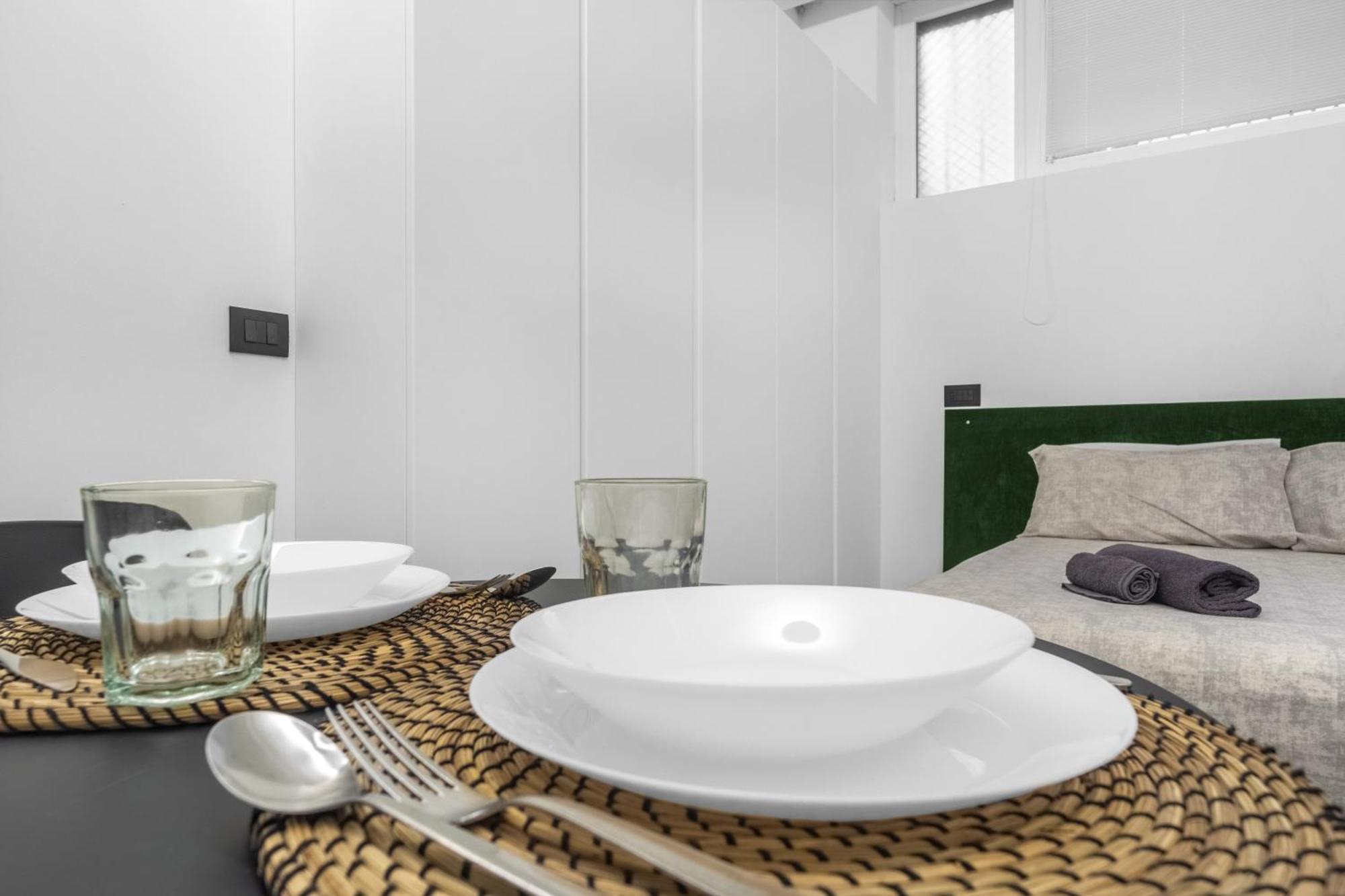 Pag60 -Crescenzago-Luxury Green House ミラノ エクステリア 写真