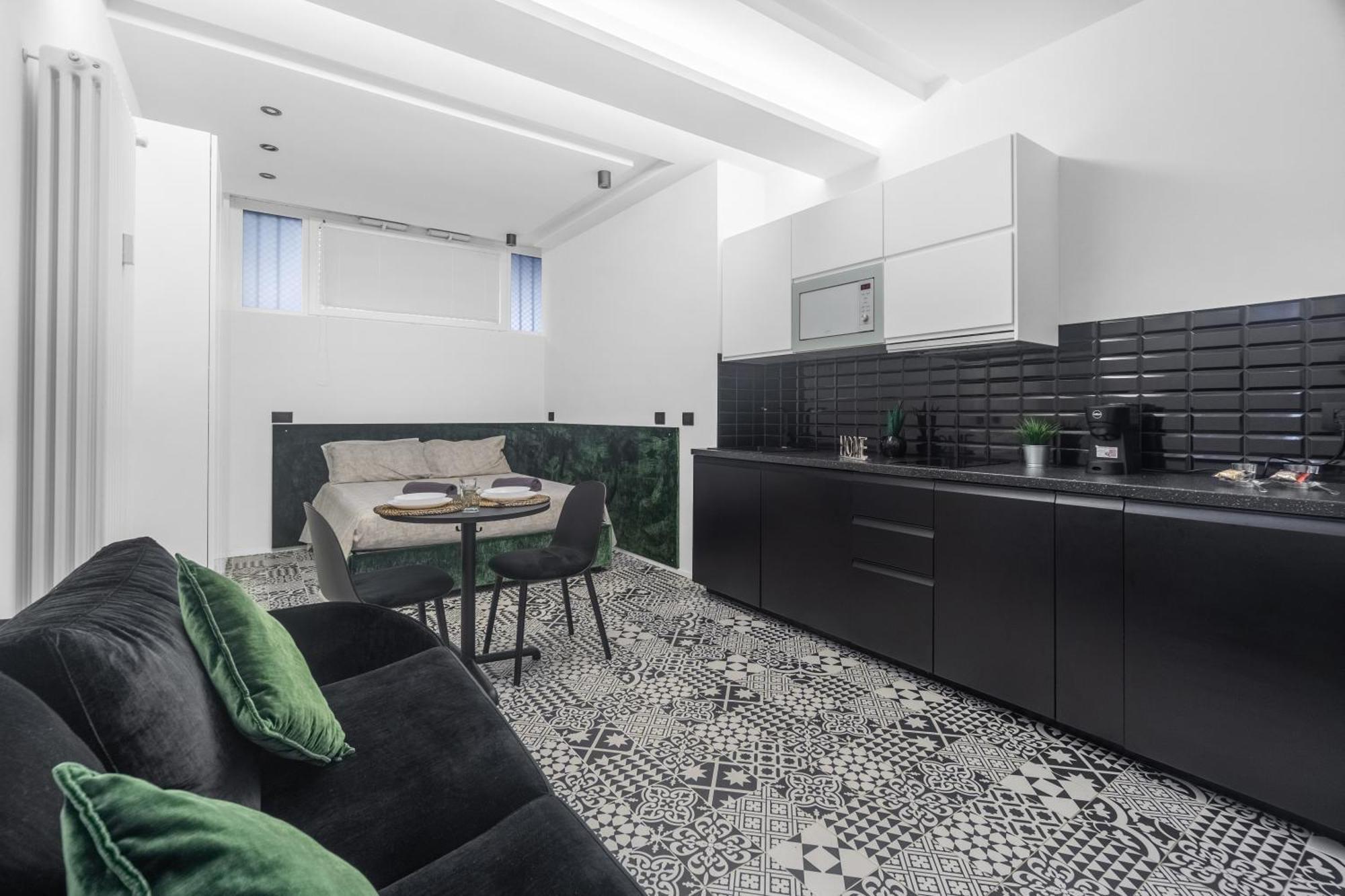 Pag60 -Crescenzago-Luxury Green House ミラノ エクステリア 写真
