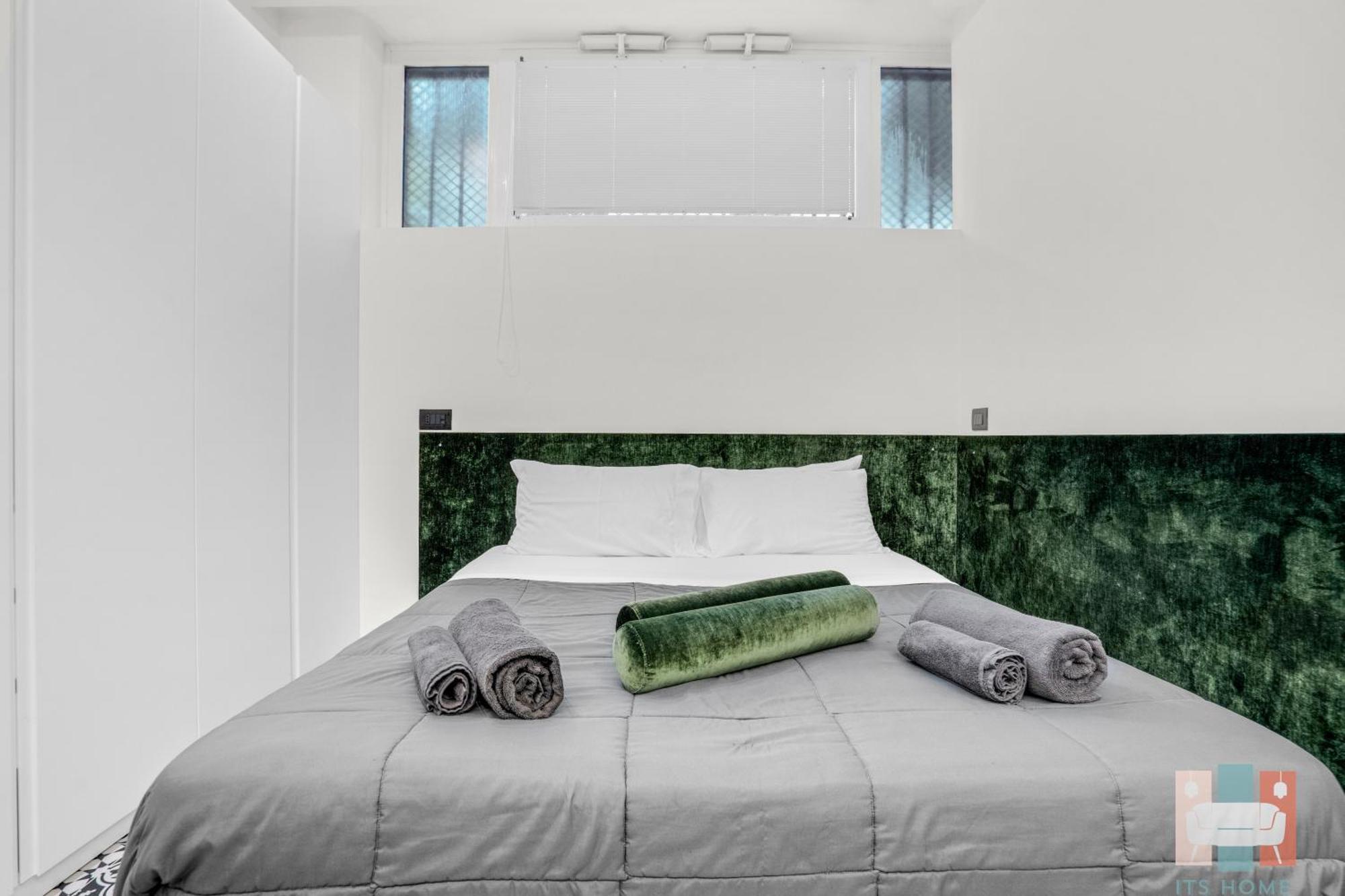 Pag60 -Crescenzago-Luxury Green House ミラノ エクステリア 写真